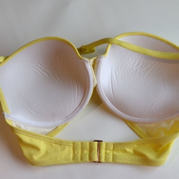 Victoria's secret Bikini Top - Picture 3 of 6